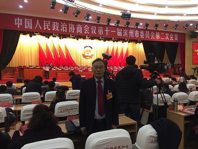 韓曉峰主任在市政協(xié)會(huì)議上作“弘揚(yáng)孝道文化，建設(shè)美麗鄉(xiāng)村”主題發(fā)言